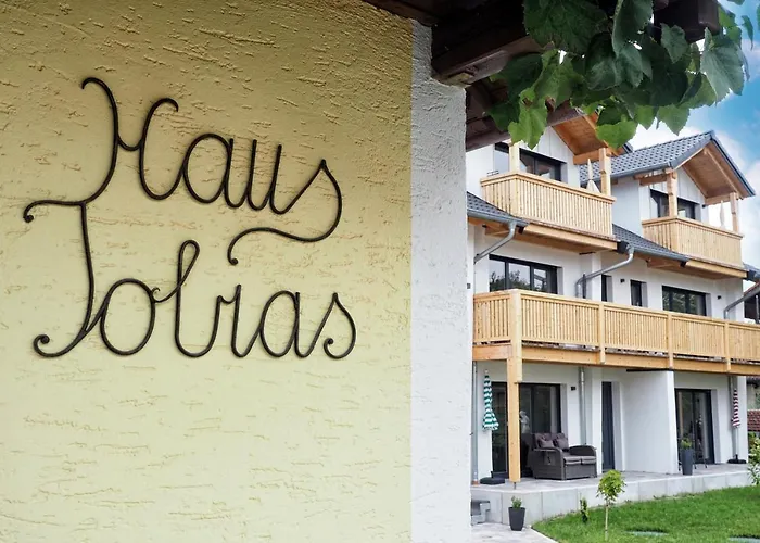 Haus Tobias 公寓 *