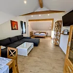 Haus Tobias Апартаменты