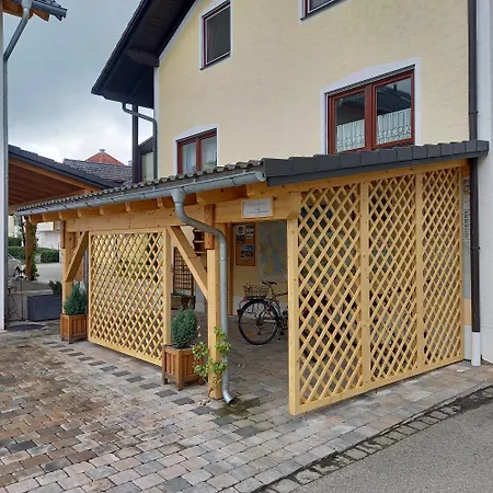 Haus Tobias Appartamento *